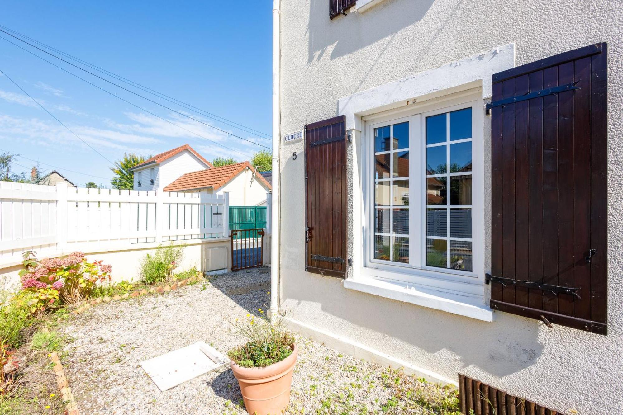 La Maison Cabourgeaise Proche Mer מראה חיצוני תמונה