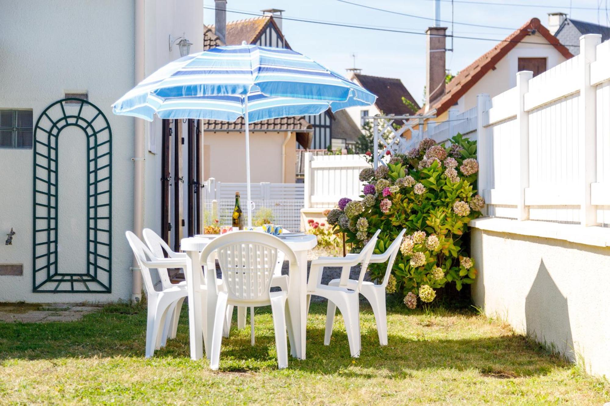 La Maison Cabourgeaise Proche Mer מראה חיצוני תמונה